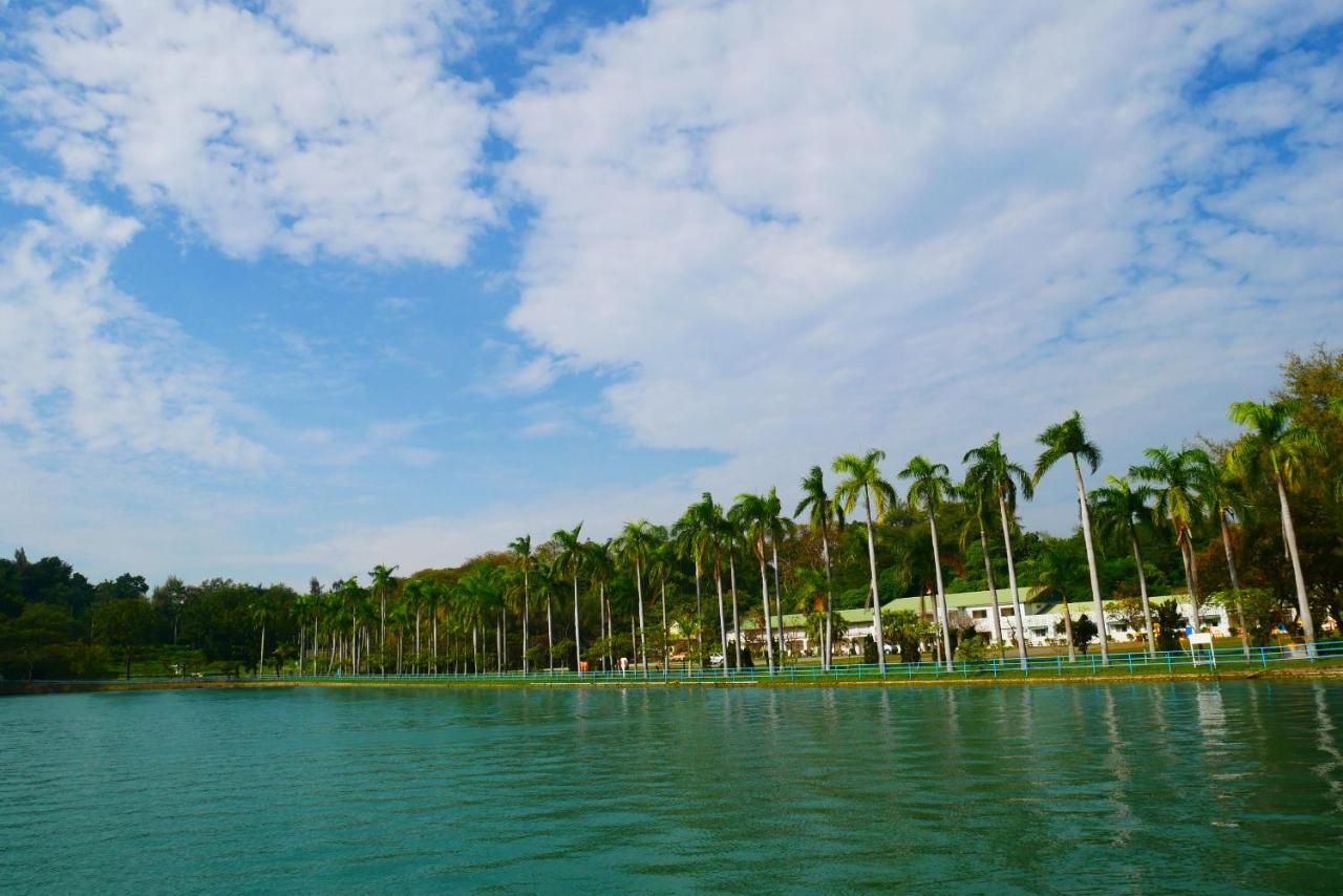 Chengching Lakefront Resort كاوشيونغ المظهر الخارجي الصورة